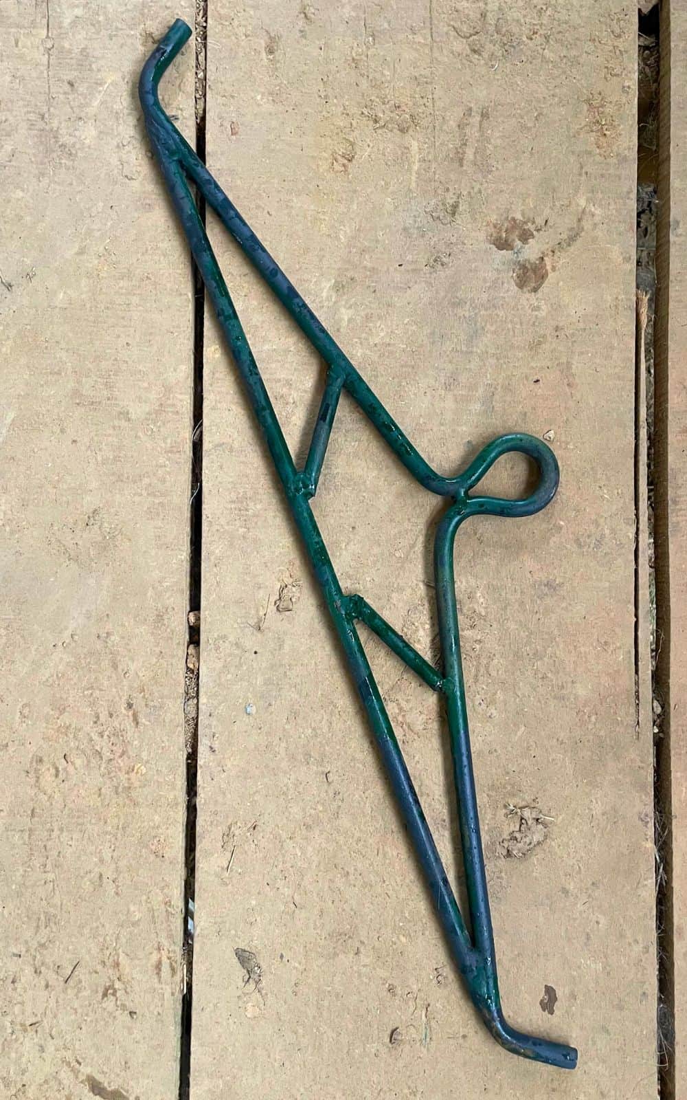 gambrel used to process deer