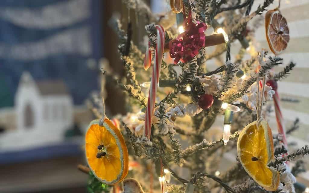 vintage decorated Christmas tree by Kowalski Mountain