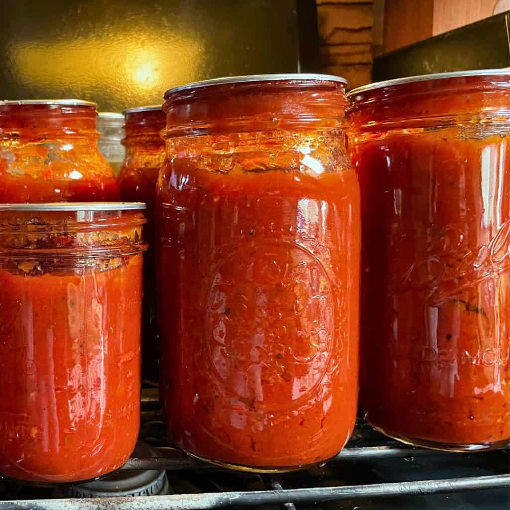 jars of spaghetti sauce