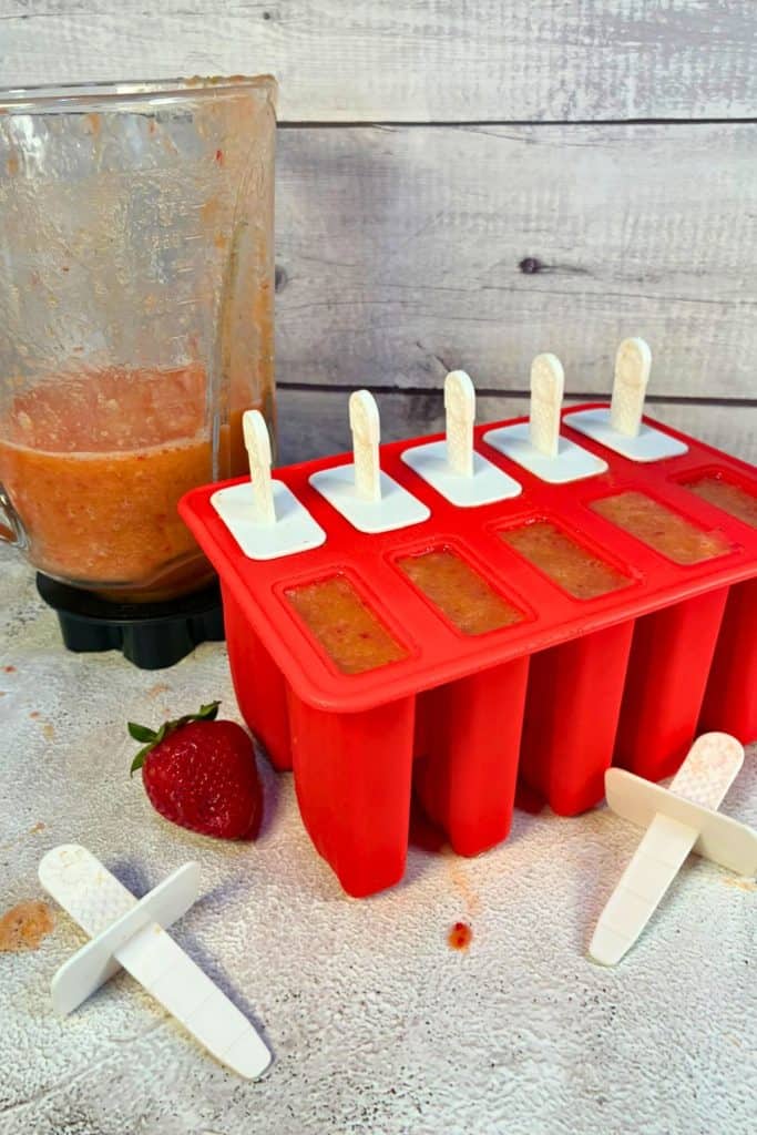 filled pospcile molds with reusable sticks